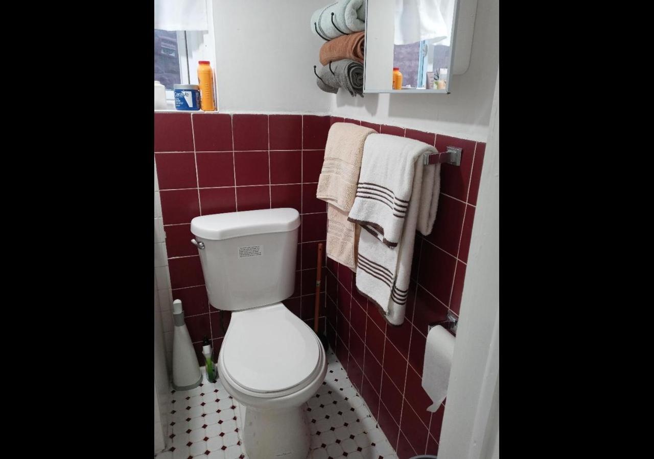 "Cozy Basement Retreat Just 40 Minutes To Nyc!" Apartment Irvington Exterior photo