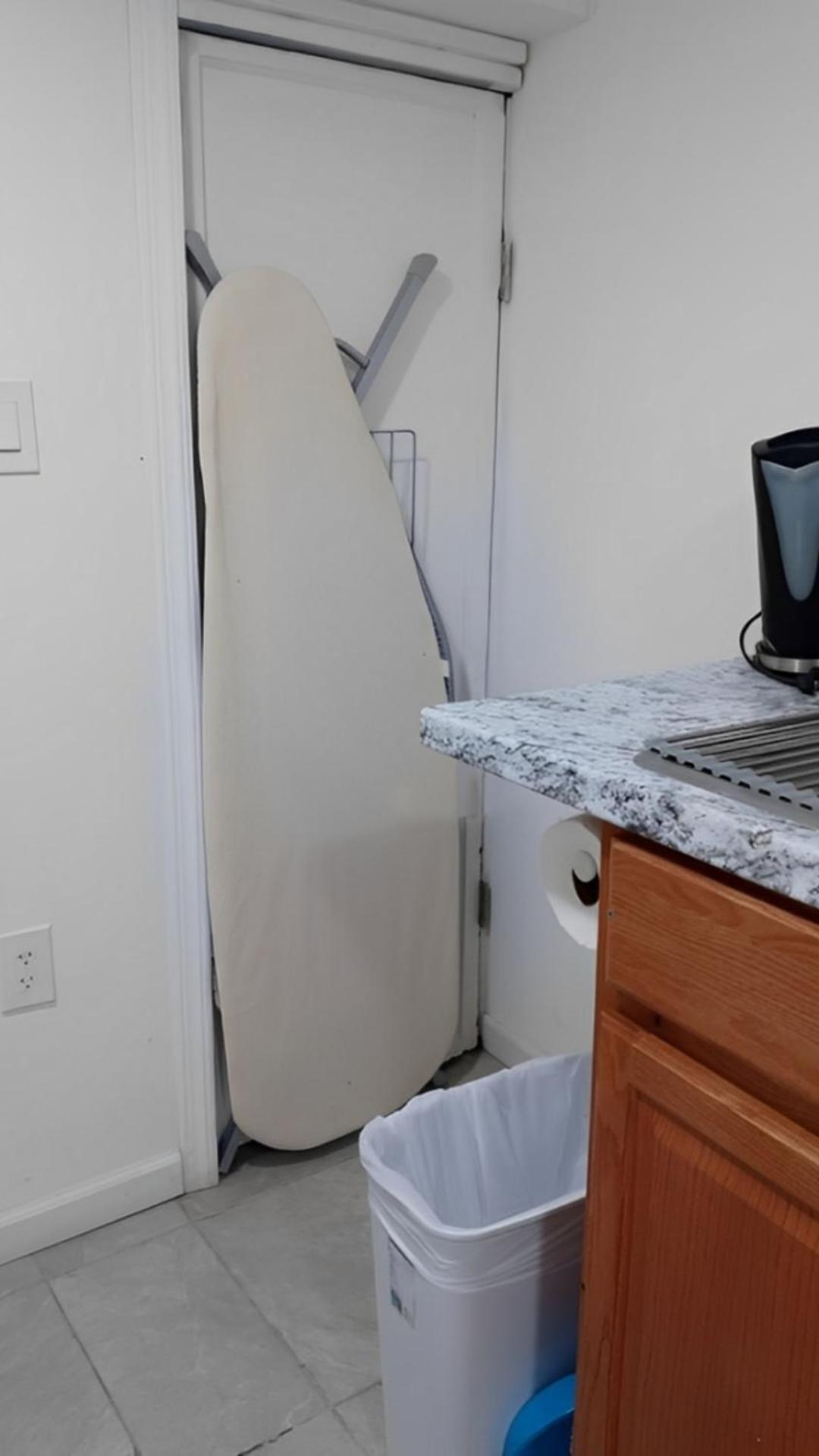 "Cozy Basement Retreat Just 40 Minutes To Nyc!" Apartment Irvington Exterior photo